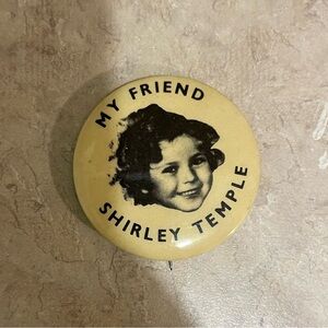 6 Vintage Shirley Temple Button!
Selling all 6 buttons!